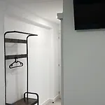 Nv Airport Hostel