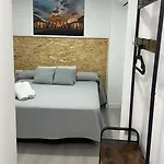 Nv Airport Hostel *