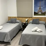 Nv Airport Hostel