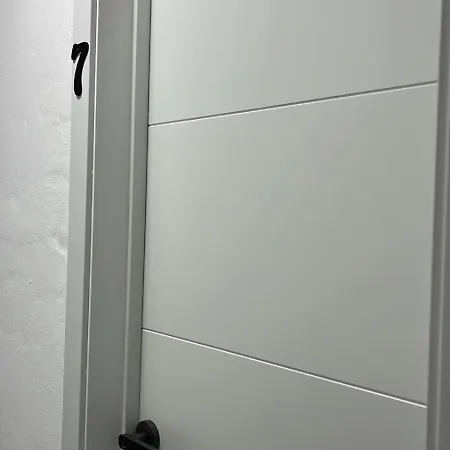 Nv Airport מאלגה