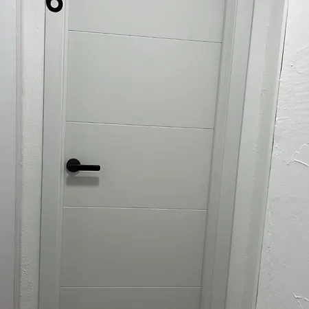Nv Airport Hostel