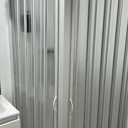 Nv Airport אכסניה