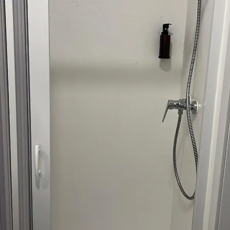 Nv Airport Hostel *